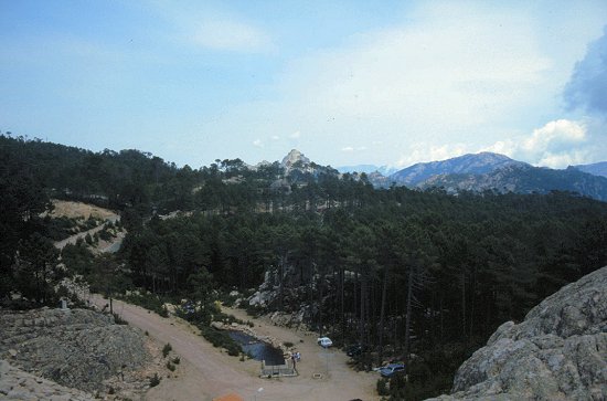 Berglandschaften und Schotterstrecken