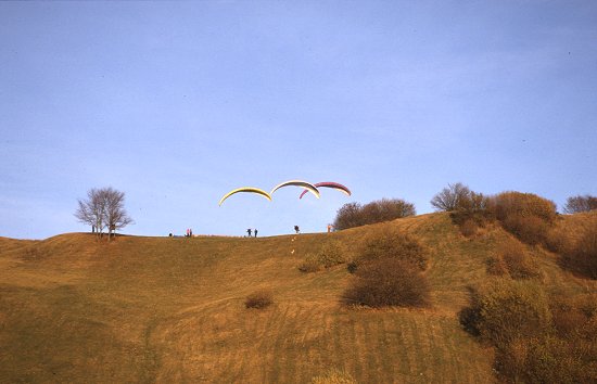 Paraglider bei Cimone