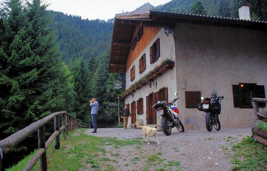 Wegen dem Regen haben wir in diesem Rifugio übernachtet