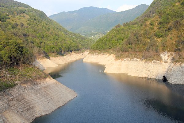 Der Lago di Valvestino hat sehr wenig Wasser
