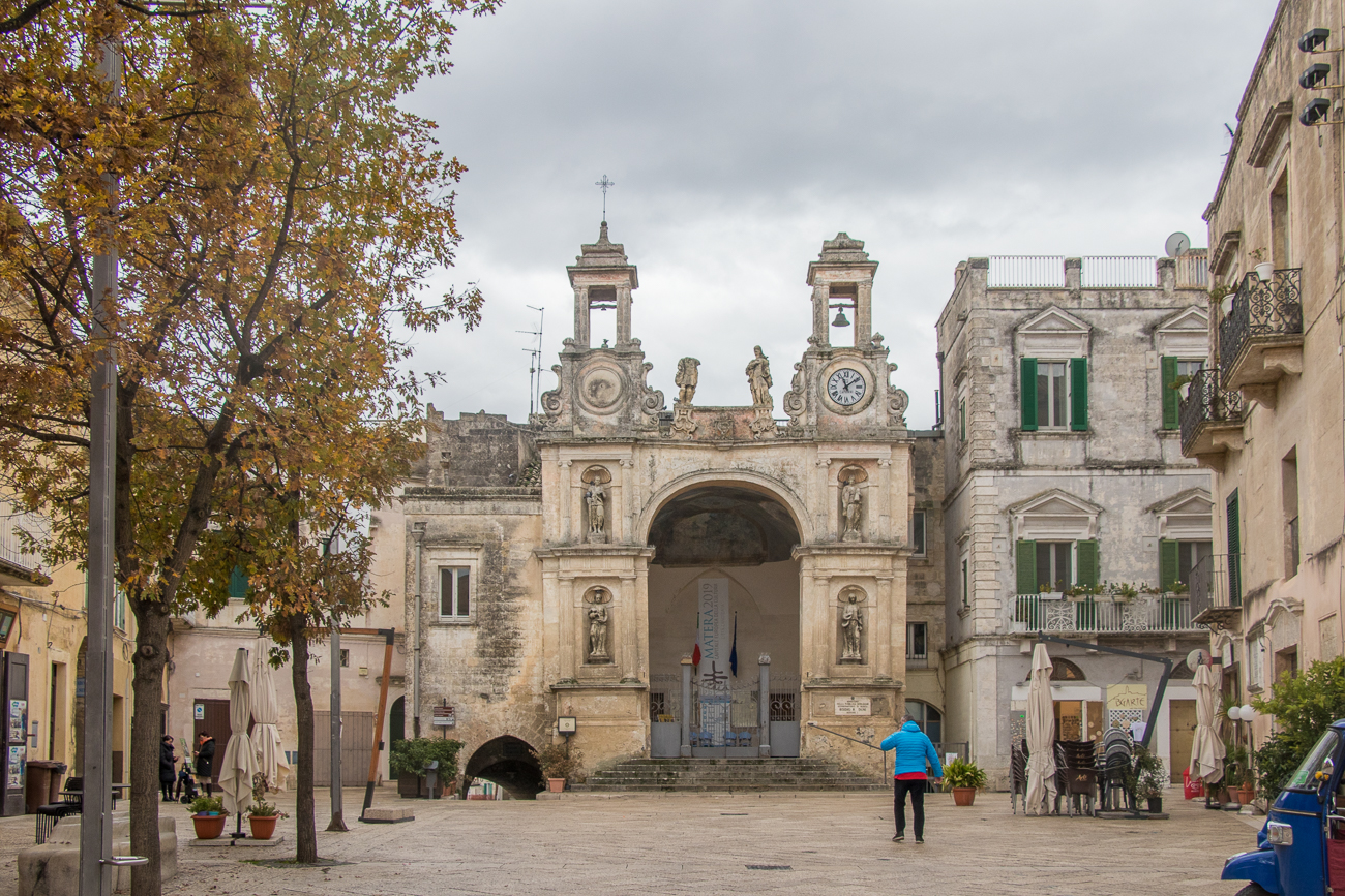 Platz in Matera, bei Sonnenschein sicher sehr schön 