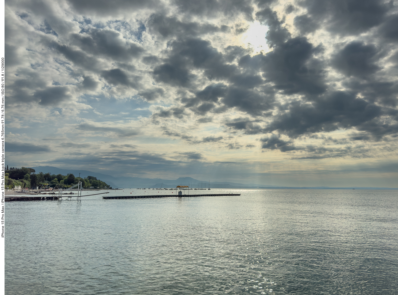 Noch bedecken Wolken die Sonne ...