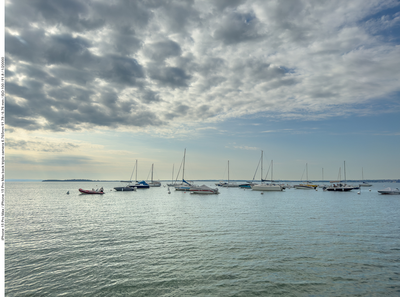 Boote auf der Reede ...