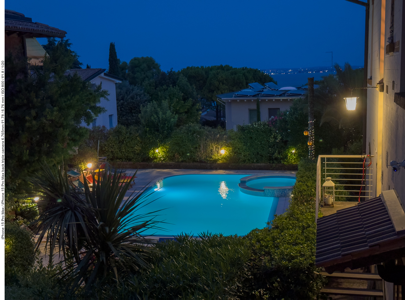 Unser Pool am Abend