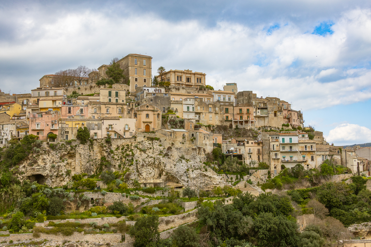 Blick von Ragusa Superiore auf Ragusa Ibla