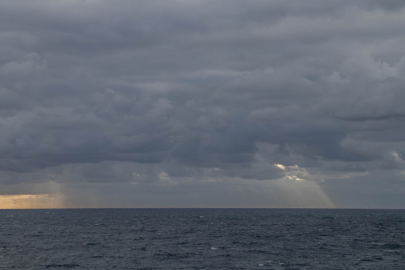 ... rechts die Regenfront :-( 