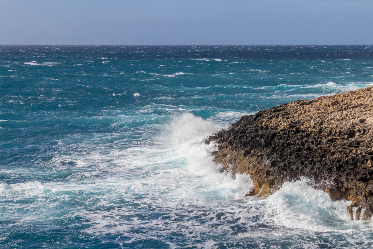 Die Bootsfahrt zur "Blauen Grotte" fällt wegen dem hohen Seegang aus 