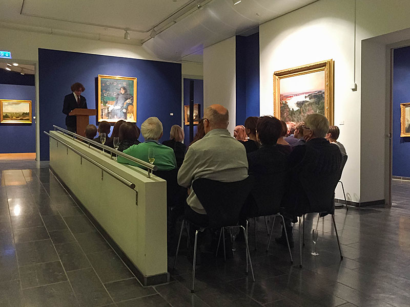 Nun sind wir im Nordnorsk Kunstmuseum, dort wird gerade das 30-jährige Bestehen gefeiert