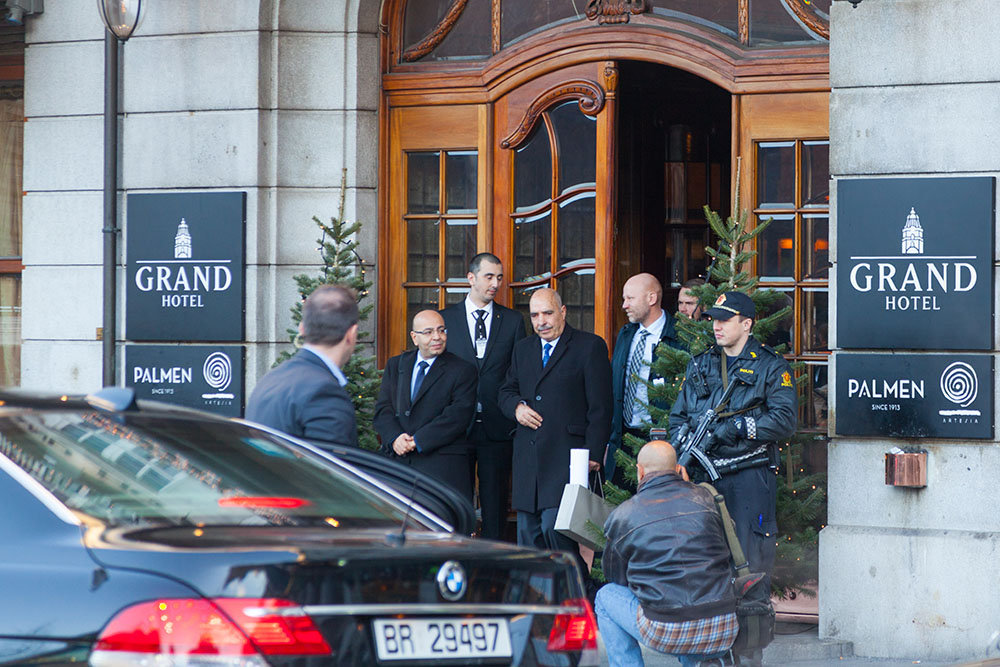 ... Mohamed Fadhel Mahmoud, Abdessattar Ben Moussa ...