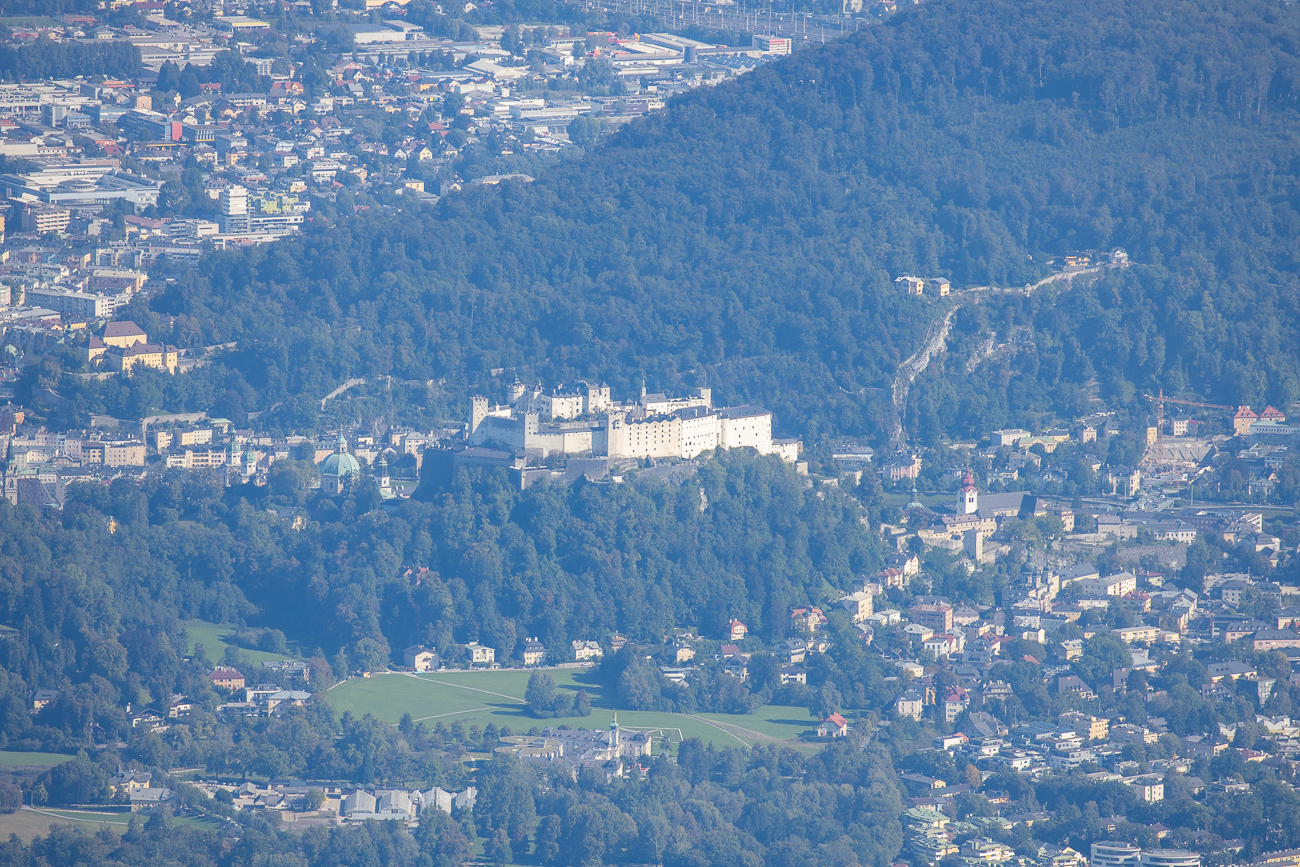 Der Blick reicht bis zur Hohensalzburg - mit einem Teleobjektiv ;-)