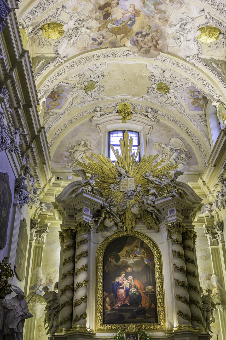 Im Inneren der Kirche