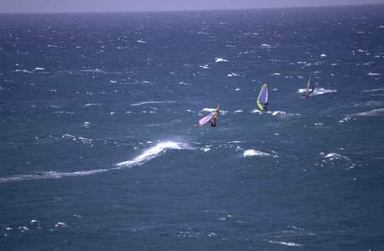 Der Atlantik am Cabo da Roca ist ein Surferparadies