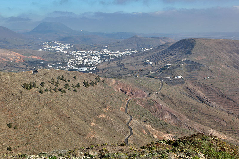 Mirador de los Valles, Ausblick in tiefe Täler