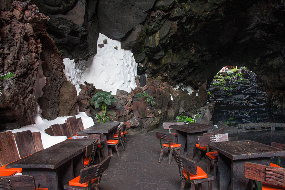 Ein weiteres Café am Ausgang der Höhle
