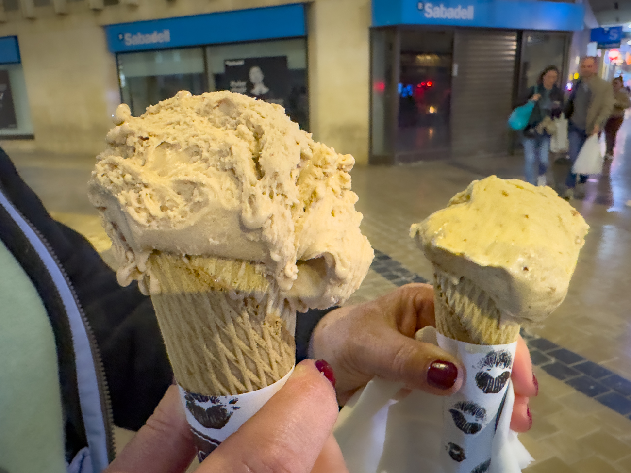 Natürlich gibt es in Malaga auch Malaga-Eis, das aber ganz anders als bei uns schmeckt