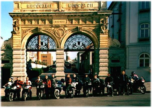 Vor der Brauerei