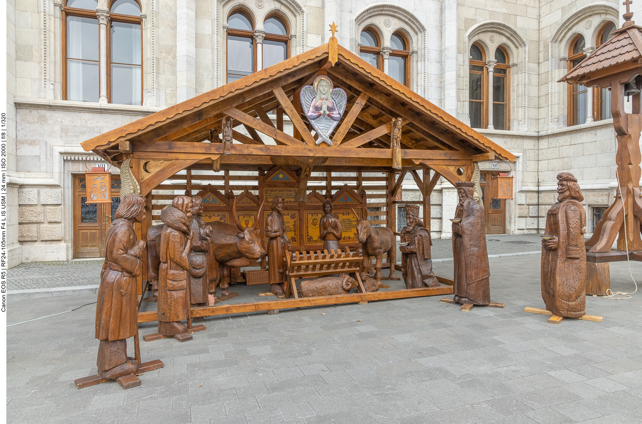 Krippe hinter dem Parlament