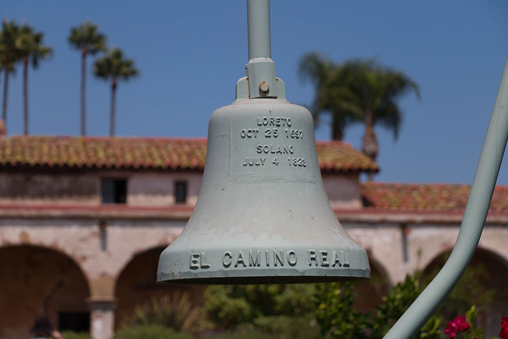 Die Glocke ist das Wahrzeichen des Camino Real