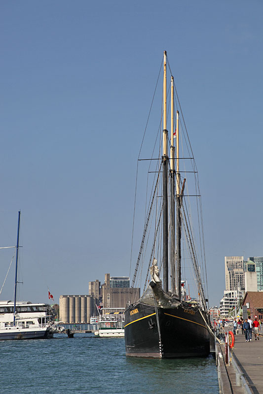 Im Hafen am Ontariosee
