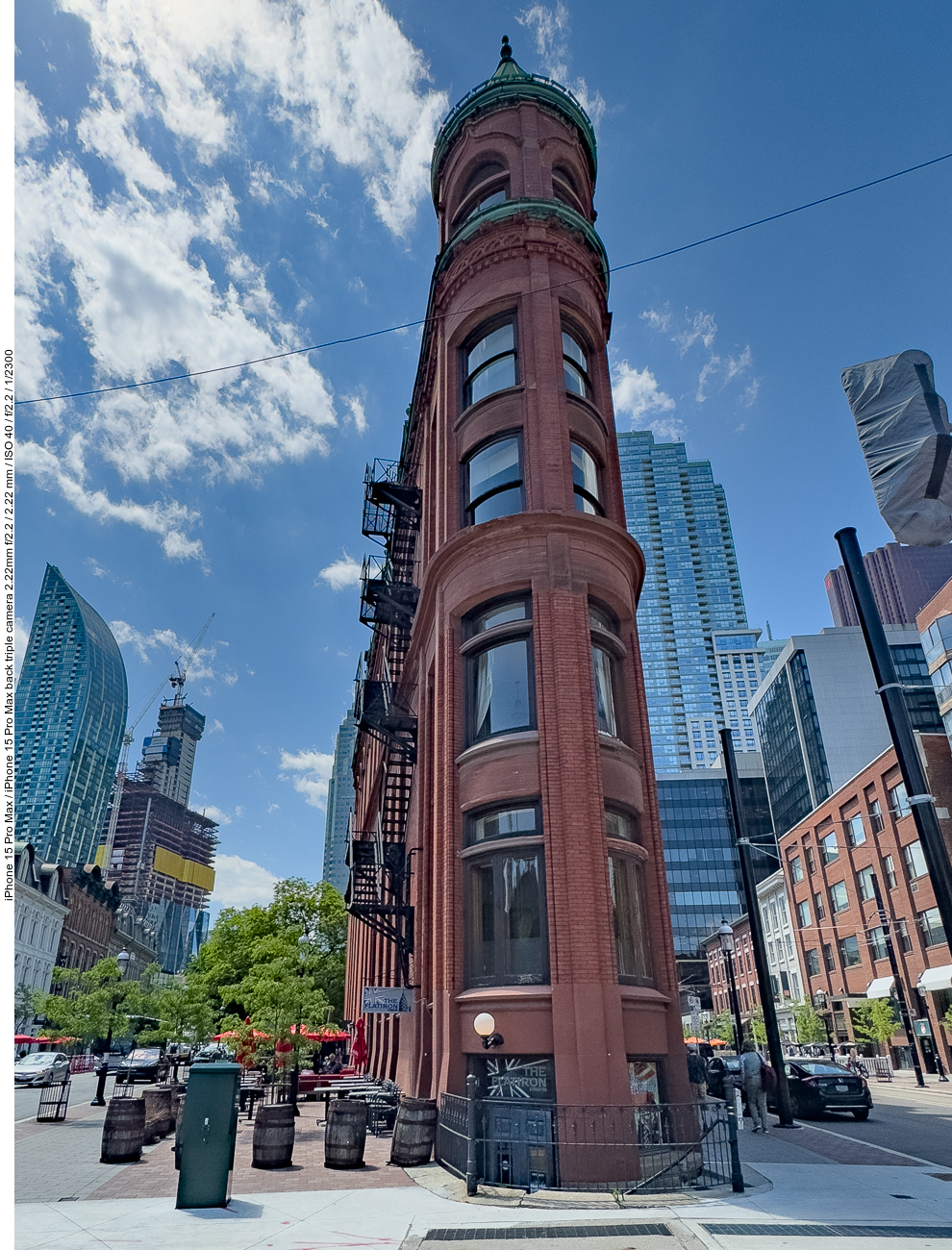 Das Gooderham Building (allgemein auch als Flatiron Building bezeichnet) ist ein aus roten Backsteinen errichtetes Haus im kanadischen Toronto. Das Gebäude befindet sich am östlichen Ende des Finanzviertels, in der Wellington Street. In diesem Stadtteil sind nach 1793 die ersten Häuser im damals neu gegründeten York (damaliger Name von Toronto) entstanden.