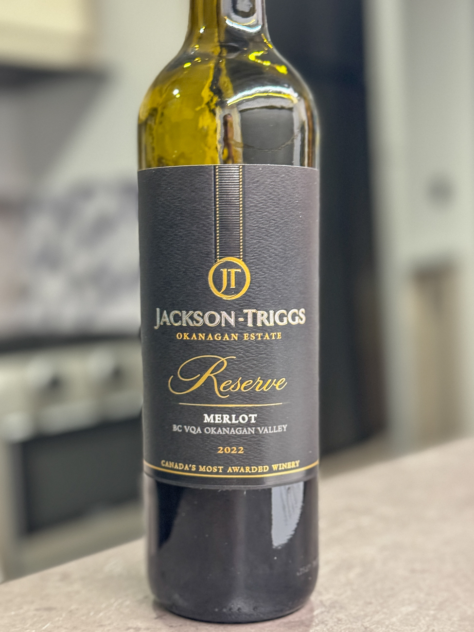 ... dazu gibt es einen kanadischen Rotwein aus dem Okanagan Valley