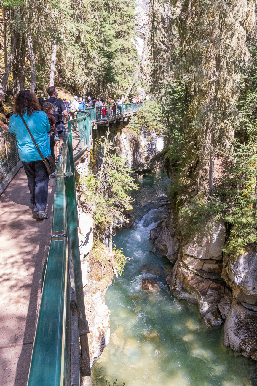 Der Weg durch den Canyon ist schon ziemlich voll