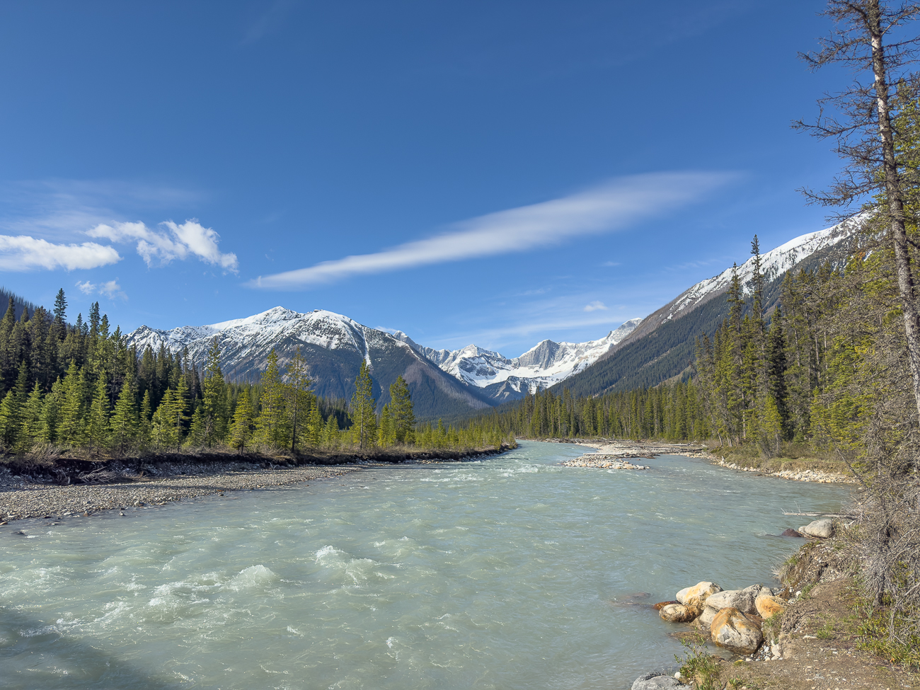 Links sieht man noch den Schatten der Brücke, warum die Brückenfotos verschwunden sind, weiß ich auch nicht