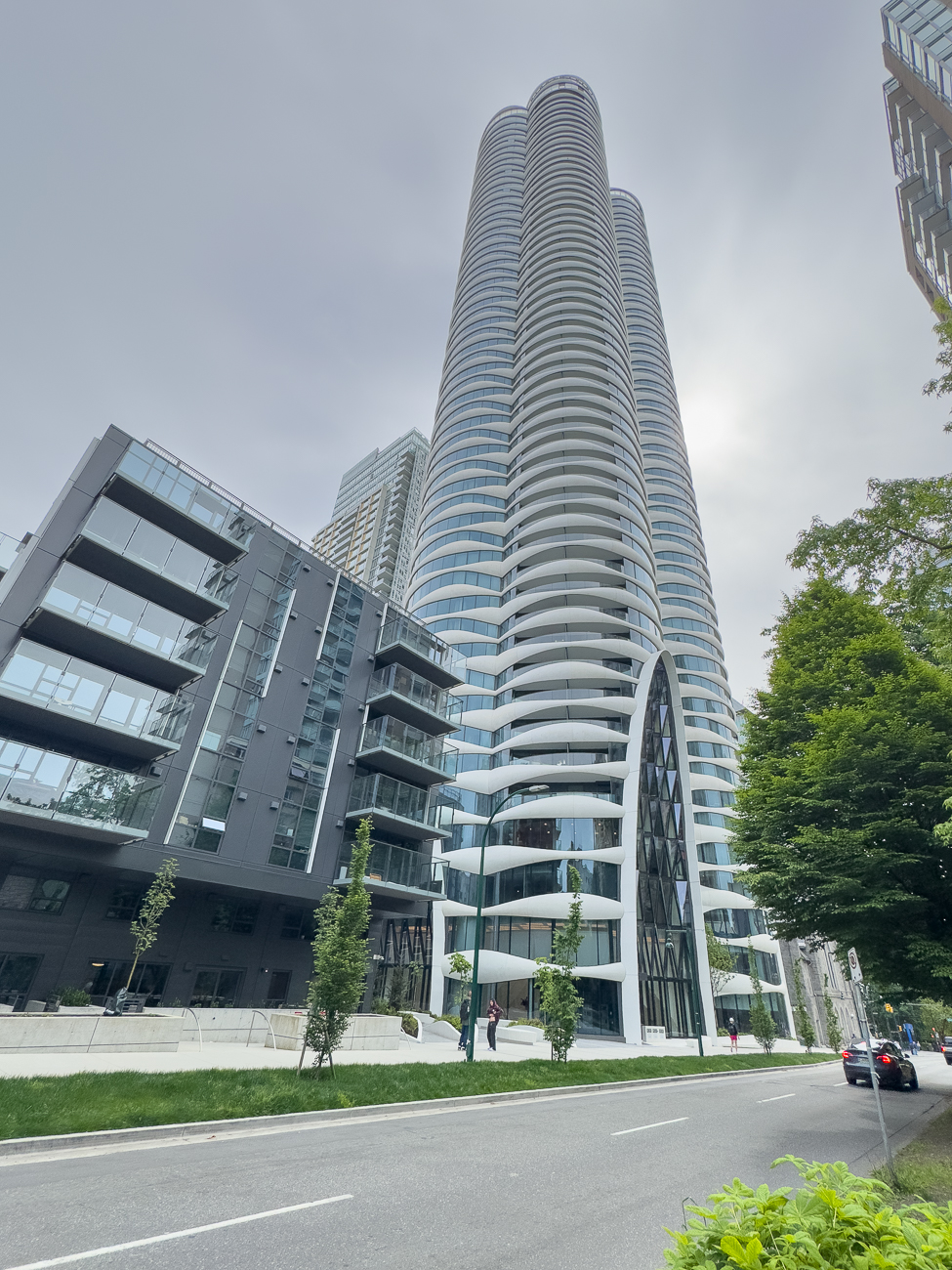 Neue und alte Geb&auml;ude ...