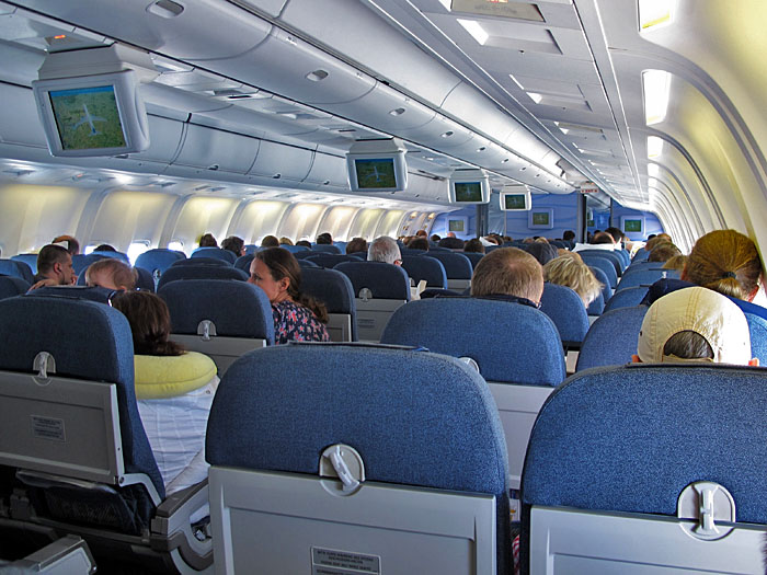 Der Flieger ist fast voll belegt