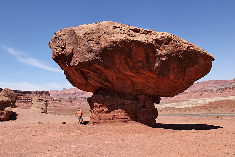 ... kommen wir an den Balanced Rocks vorbei