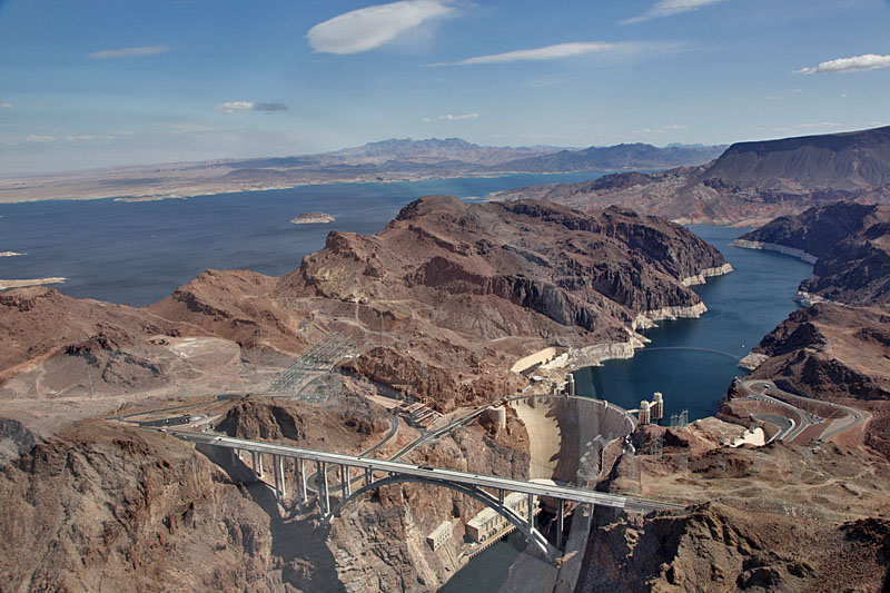 Am Hoover Dam
