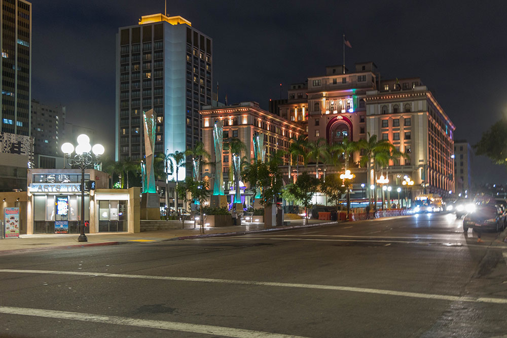 Weg durchs Gaslamp Quarter