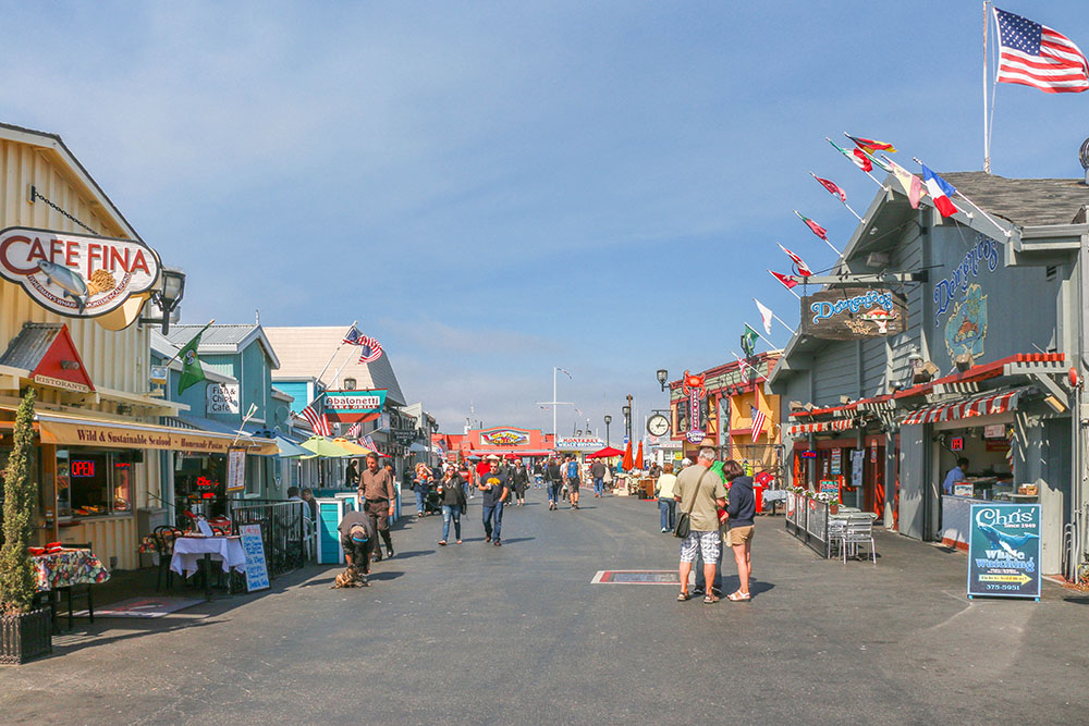 Touristenrummel im Hafen