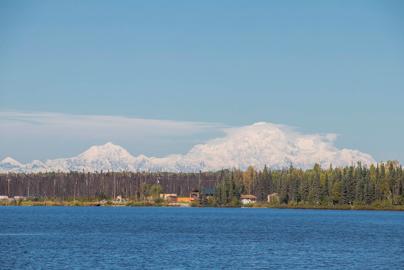 Der Denali (von 1917 bis 2015 offiziell Mount McKinley) ist mit 6.190 Metern Höhe der höchste Berg Nordamerikas