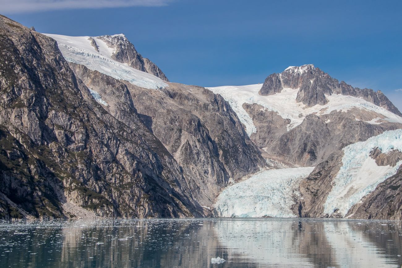 Der Käpt'n steuert auf den letzten Gletscher der Bucht zu 
