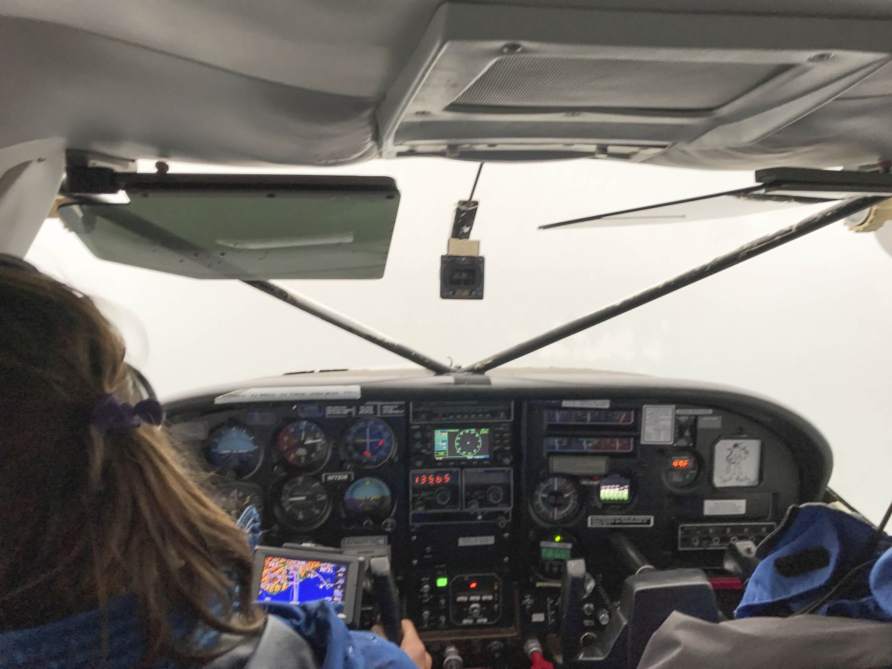 Die Sicht ist auch auf dem Rückflug bescheiden 