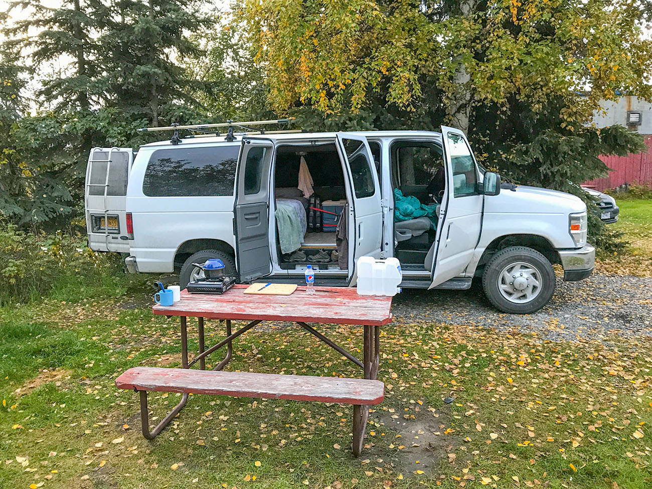 Ford E-350 (full-size van) 