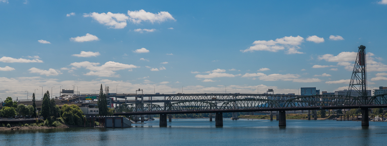 Brücken über Brücken: Und wir wären über eine zweite Rheinbrücke zwischen Karlsruhe und Wörth froh ;-)