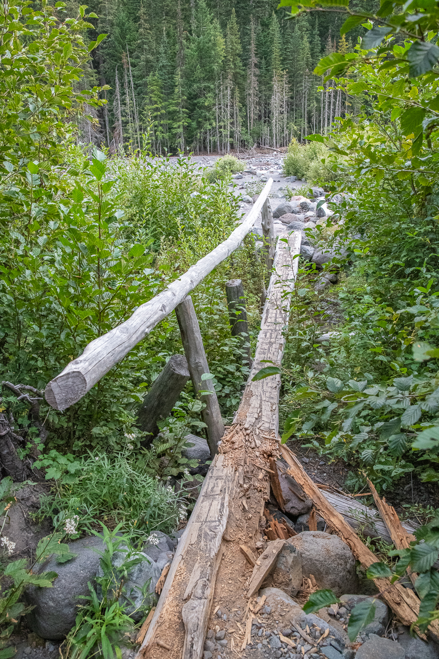 "Brücke" zum Fluss ...