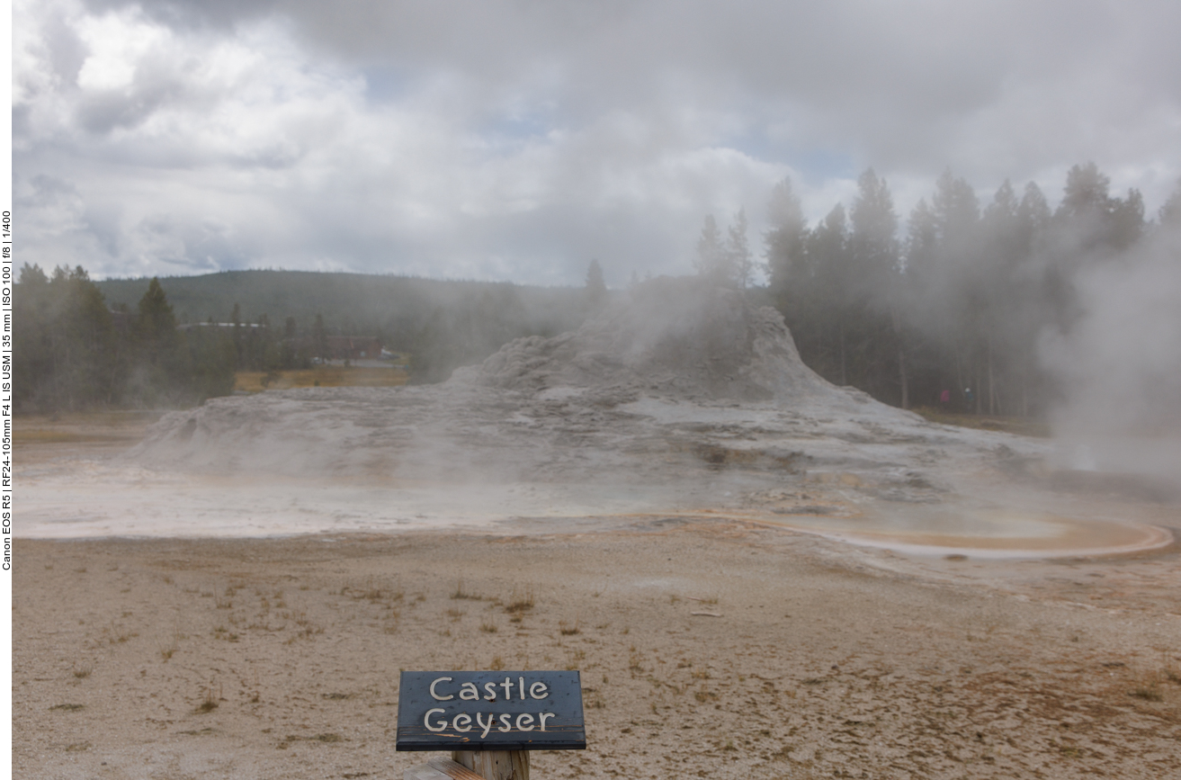 Am dampfenden "Castle Geyser" 