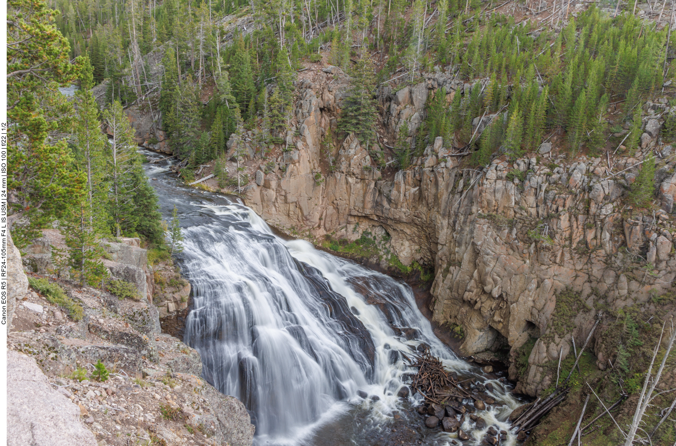 An den Gibbon Falls 