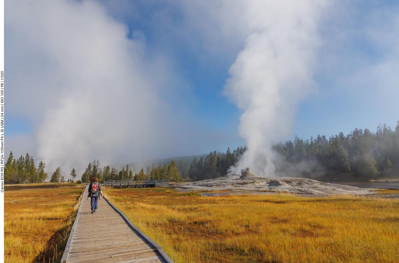 Wir wandern zum "Giant Geyser", der das letzte Mal am 10 März 2019 ausgebrochen ist ...