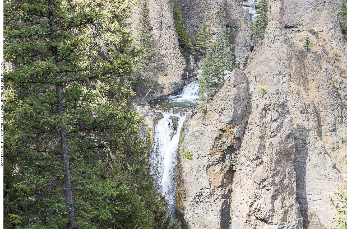 Wasserfall bei den "Calcite Springs"