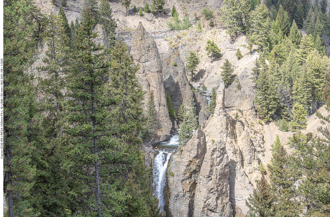Wasserfall bei den "Calcite Springs"