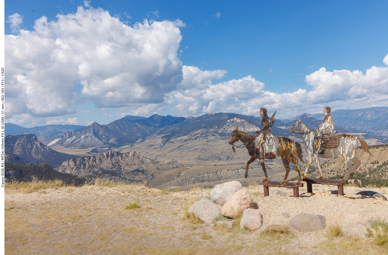 Auf dem Dead Indian Pass, auf dem Chief Joseph Byway, steht eine Skulptur ...