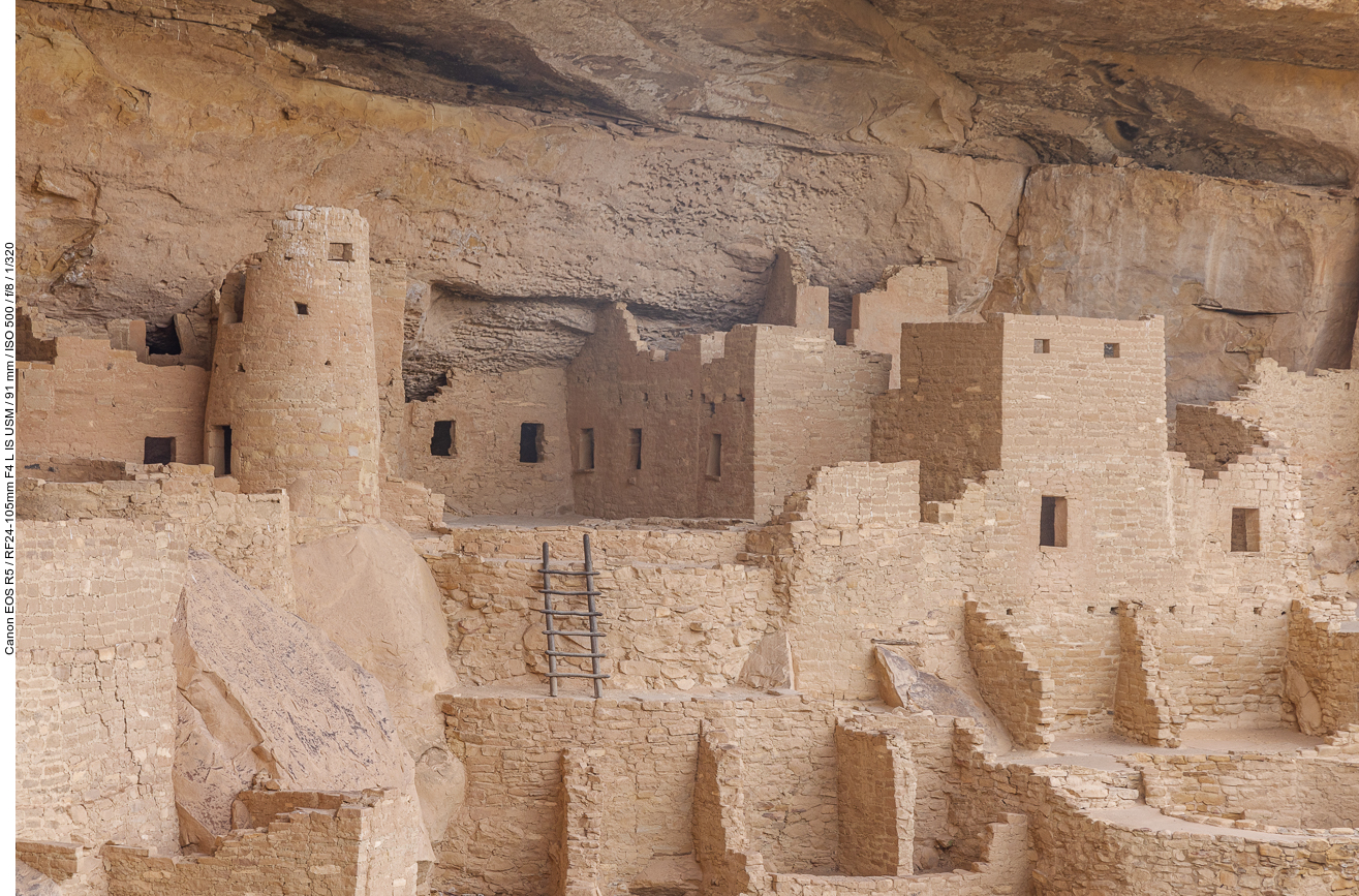 Der Guide erklärt das Leben der damaligen Bevölkerung vom Beginn in den Ebenen der Mesa Verde ...