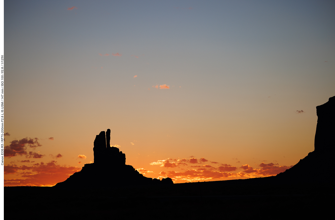 Sonnenaufgang am Monument Valley