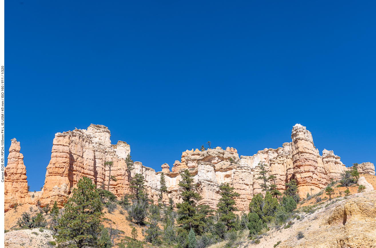 Der Bryce-Canyon-Nationalpark befindet sich in einer Höhe von 2.400 bis 2.700 Metern und liegt damit wesentlich höher als der nahegelegene Zion-Nationalpark und der Grand-Canyon-Nationalpark