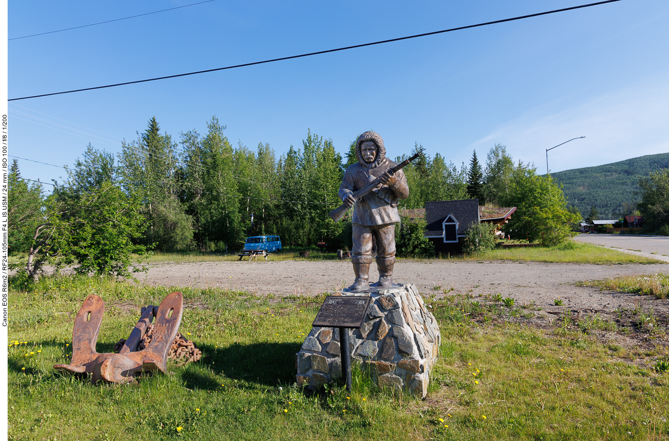Denkmal für die "Alaskan Native Veterans" ...
