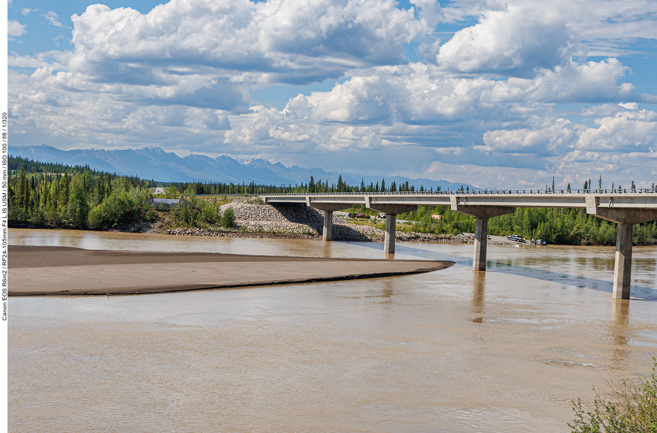 Tok River Bridge, links der Kopf der alten Brücke